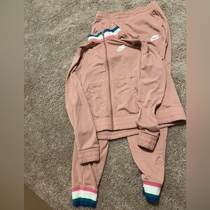 Women’s Nike sweat suit